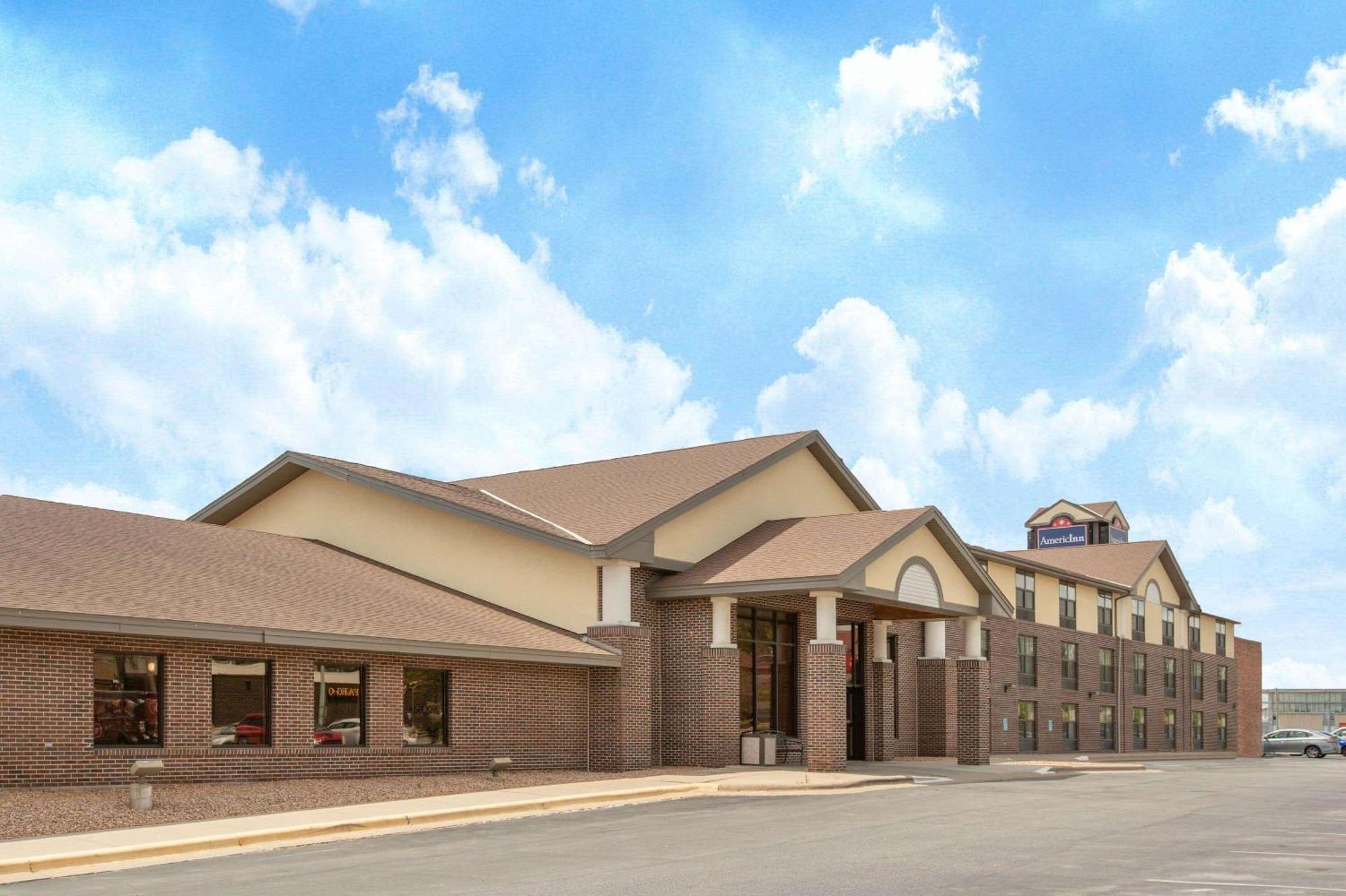 Americinn By Wyndham Ottumwa Ngoại thất bức ảnh