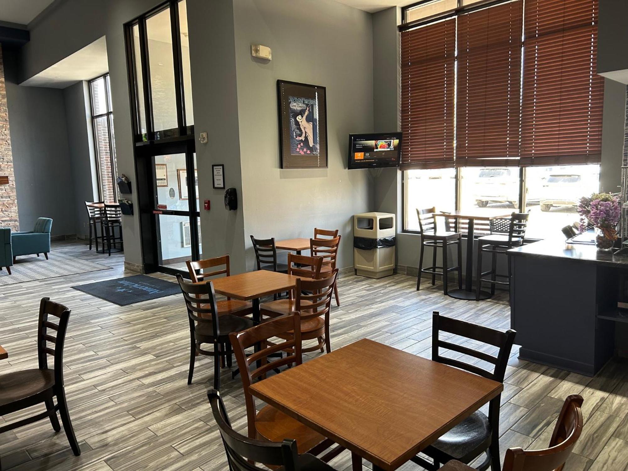 Americinn By Wyndham Ottumwa Ngoại thất bức ảnh
